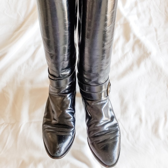 Emily in Paris Inspo: Charles David Boots - Picture 1 of 8